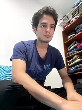 Thiagobb7 online show from December 13, 2025, 11:22 pm