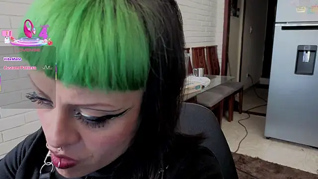 freyaa sorcerees online show from November 13, 2025, 3:05 pm