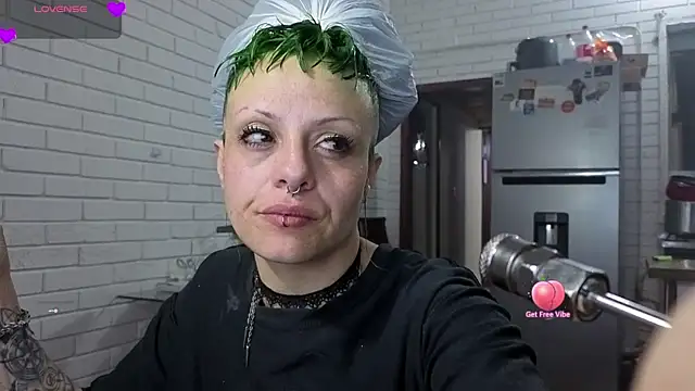 freyaa sorcerees online show from October 7, 2025, 12:22 am