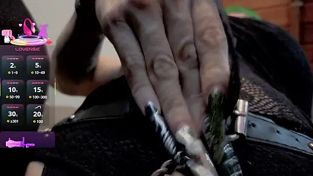 freyaa sorcerees online show from February 3, 2026, 1:27 am