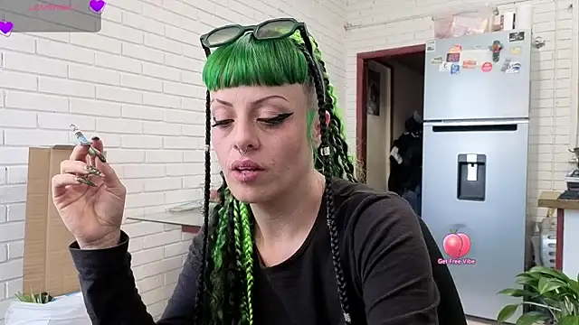 freyaa sorcerees online show from September 8, 2025, 7:35 pm