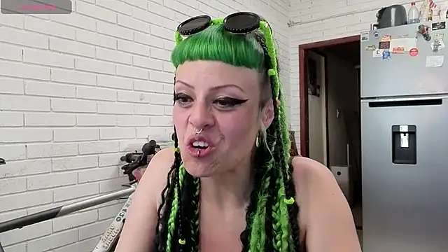 freyaa sorcerees online show from October 16, 2025, 5:54 pm