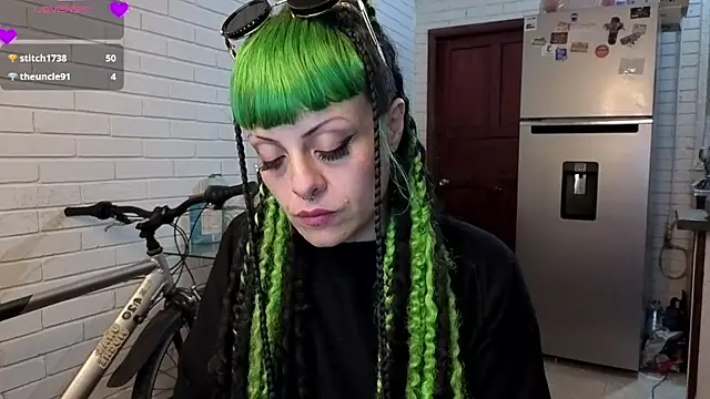 freyaa sorcerees online show from October 1, 2025, 7:24 am