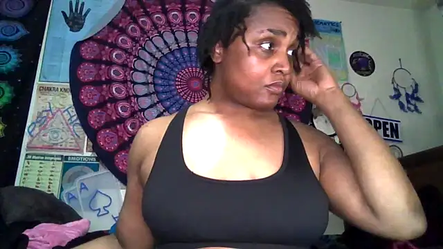 GardeniaFields online show from April 12, 2026, 11:41 pm