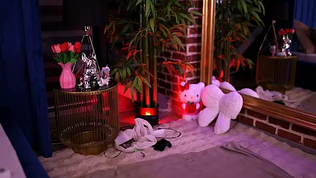 Snapshot of TanyaVonDe chatting on February 6, 2026, 7:32 pm TanyaVonDe online show from February 6, 2026, 7:32 pm