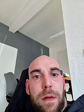 Smokeym123 online show from March 7, 2025, 2:34 pm