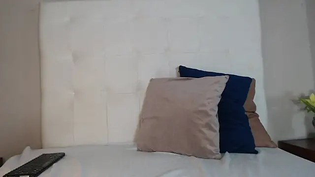 willow smitt online show from January 7, 2026, 12:21 pm