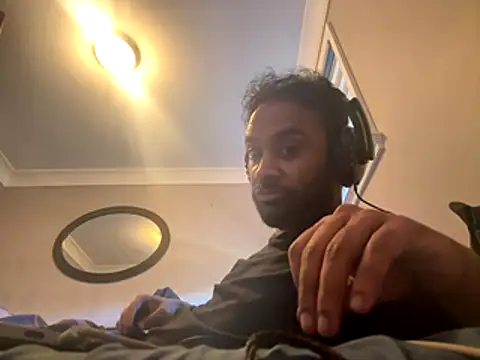 hami513 online show from October 1, 2025, 1:48 pm