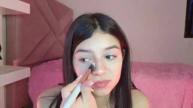 Snapshot of eva_sin18 chatting on May 30, 2026, 11:32 pm eva sin18 online show from May 30, 2026, 11:32 pm