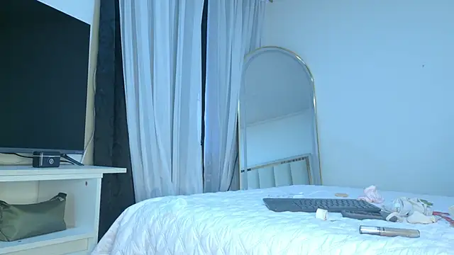 eva sin18 online show from February 5, 2026, 11:11 pm