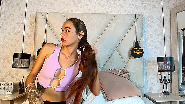 AmbarRaj online show from October 25, 2025, 11:42 am