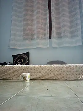 Snapshot of alexandraa12 chatting on September 15, 2025, 5:41 am alexandraa12 online show from September 15, 2025, 5:41 am