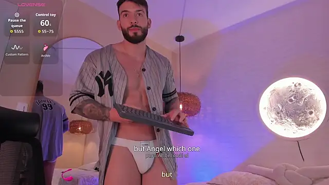 OLIVER COLT online show from March 10, 2026, 3:54 am