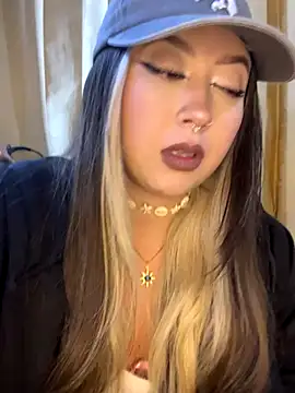 Snapshot of VictoriaGerard_Pink chatting on September 12, 2025, 12:55 am VictoriaGerard Pink online show from September 12, 2025, 12:55 am