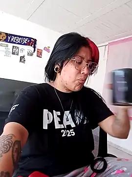 DaniPoison online show from February 10, 2026, 2:49 pm