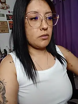Snapshot of DaniPoison chatting on May 27, 2026, 7:32 pm DaniPoison online show from May 27, 2026, 7:32 pm