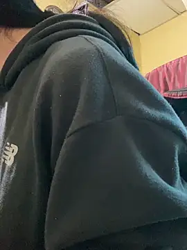 val zx online show from September 18, 2025, 6:44 pm