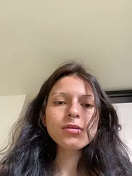 Snapshot of val_zx chatting on June 22, 2026, 5:10 pm val zx online show from June 22, 2026, 5:10 pm