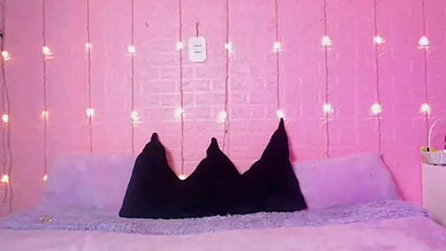 wet valery online show from February 27, 2026, 9:03 pm