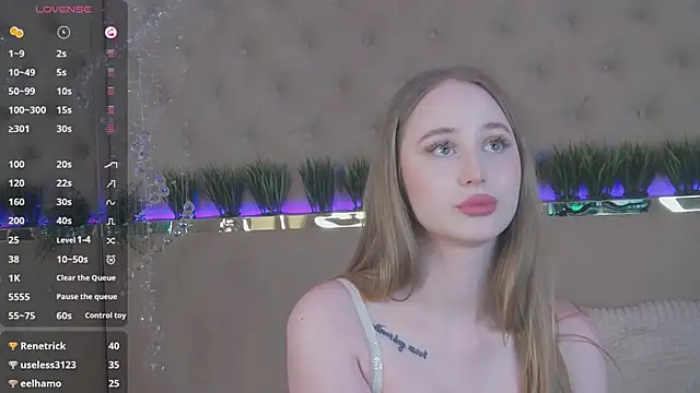 Snapshot of GraceSecrett chatting on March 13, 2025, 6:12 pm GraceSecrett online show from March 13, 2025, 6:12 pm