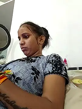 Hotty-Nidhi online show from October 9, 2025, 3:40 am