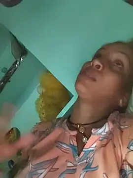 Hotty-Nidhi online show from September 30, 2025, 4:02 pm