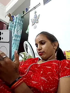 Snapshot of Hotty-Nidhi chatting on July 5, 2026, 5:20 pm Hotty-Nidhi online show from July 5, 2026, 5:20 pm