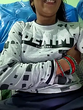 Snapshot of Hotty-Nidhi chatting on March 23, 2026, 5:13 pm Hotty-Nidhi online show from March 23, 2026, 5:13 pm
