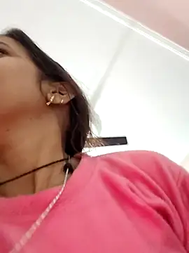 Hotty-Nidhi online show from February 8, 2026, 4:21 am