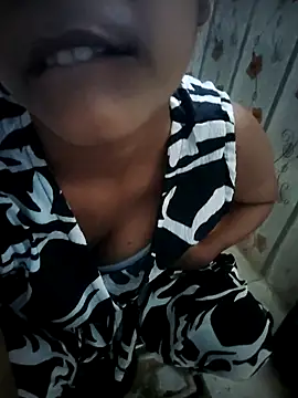 indiancute43 online show from June 25, 2026, 4:43 am