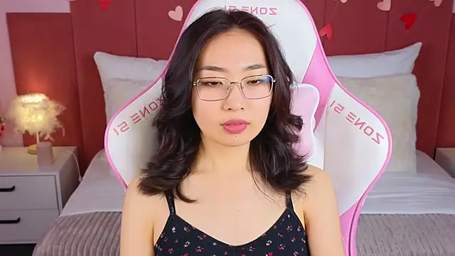 JaliaBennet online show from March 15, 2025, 7:09 am