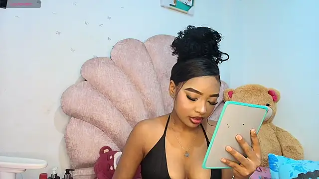 charlotte walker1 online show from March 20, 2026, 9:49 pm