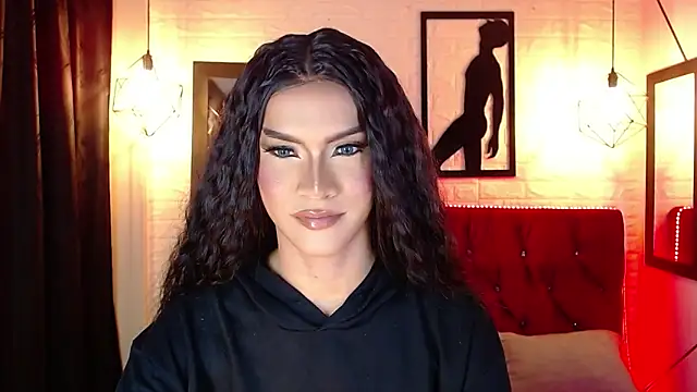 agatha rodriguez online show from November 28, 2025, 1:55 pm