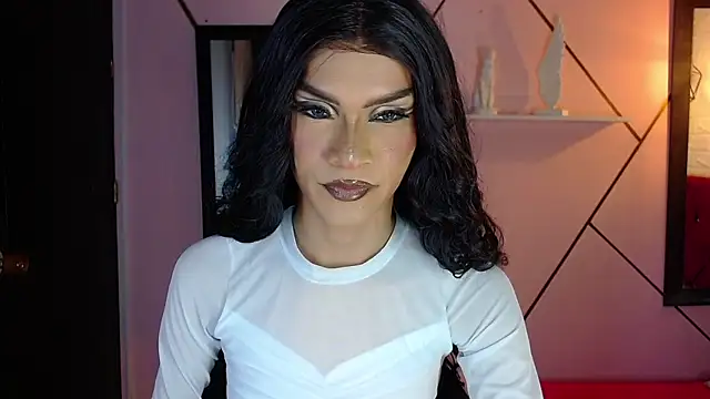 agatha rodriguez online show from October 13, 2025, 1:56 pm