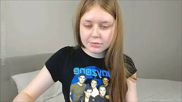 Snapshot of YamatoBrodsky chatting on October 28, 2025, 6:40 pm YamatoBrodsky online show from October 28, 2025, 6:40 pm