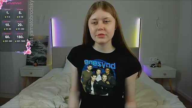 Snapshot of YamatoBrodsky chatting on October 19, 2025, 5:59 pm YamatoBrodsky online show from October 19, 2025, 5:59 pm