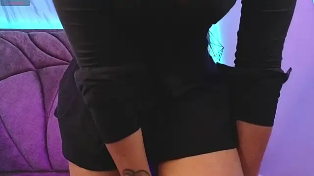 Kanela miller  online show from April 16, 2026, 12:28 pm