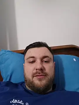 hugedickedd online show from February 15, 2026, 4:24 am