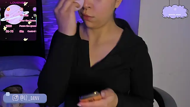 Melody Black  online show from November 7, 2025, 7:51 pm