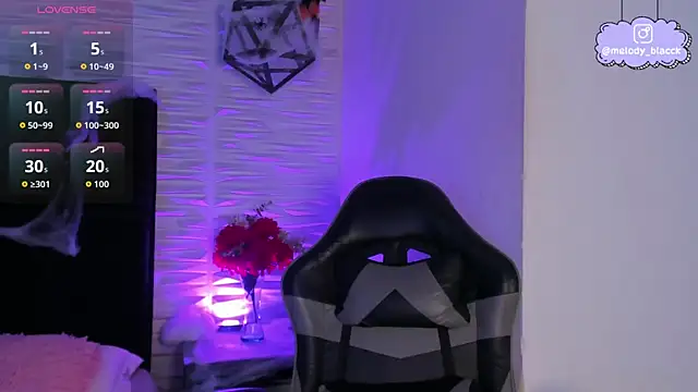 Melody Black  online show from October 26, 2025, 2:28 pm