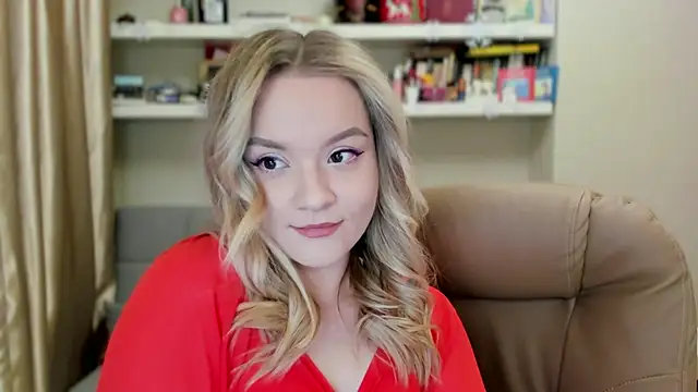 Kara Smith  online show from February 22, 2026, 10:44 pm