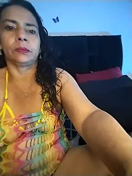 AlexaNovoa  online show from November 21, 2025, 1:37 am