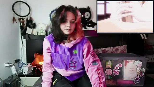 Devil And Princess online show from October 22, 2025, 2:33 am