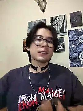 Snapshot of Dante_Gothic chatting on March 21, 2025, 7:55 am Dante Gothic online show from March 21, 2025, 7:55 am