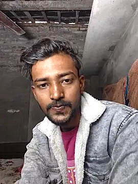 India HOT23 online show from February 3, 2026, 2:32 am