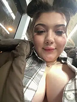 razdetta online show from March 14, 2025, 5:02 pm