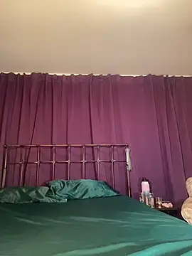 Snapshot of SusieandLacey chatting on February 2, 2026, 2:43 am SusieandLacey online show from February 2, 2026, 2:43 am