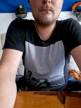 Atze202518 online show from July 26, 2026, 9:16 am