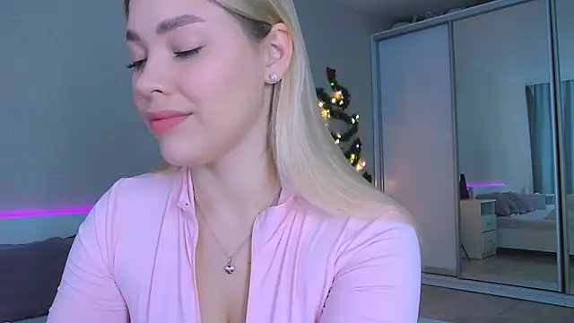 Snapshot of DIANAxxxDIAMOND chatting on November 23, 2025, 8:35 am DIANAxxxDIAMOND online show from November 23, 2025, 8:35 am