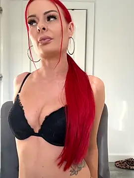 FariBanxOfficial online show from November 26, 2025, 2:28 pm